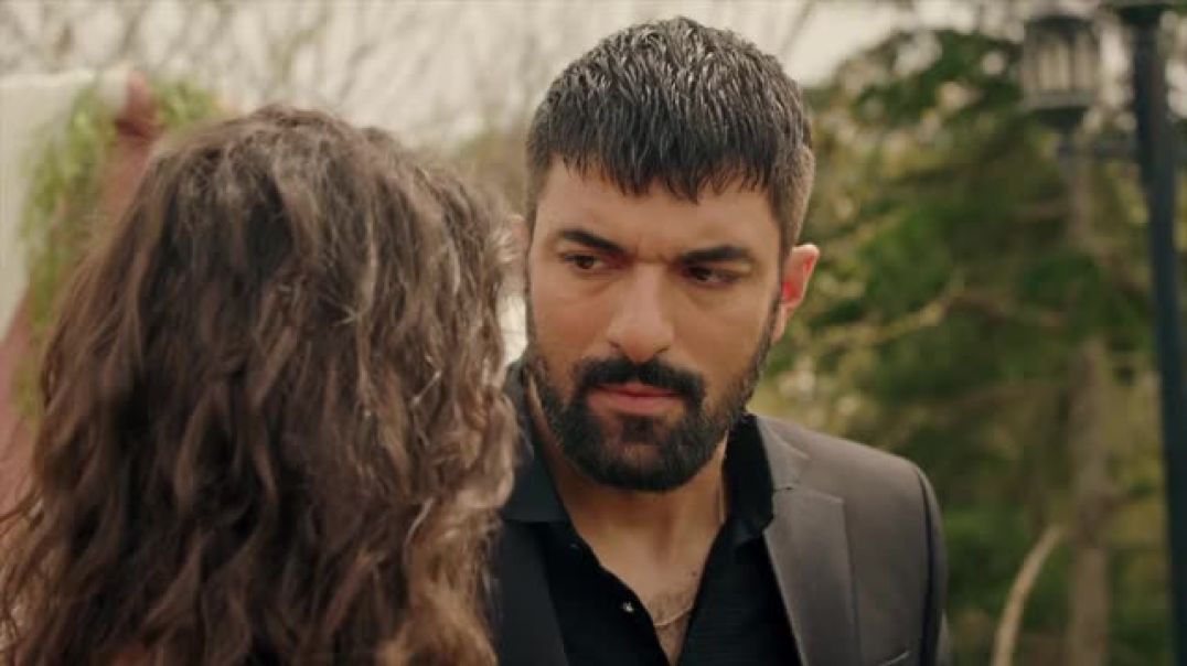 ⁣BENIM ADIM FARAH / Adım Farah 8-9 Bölüm - YUKLE