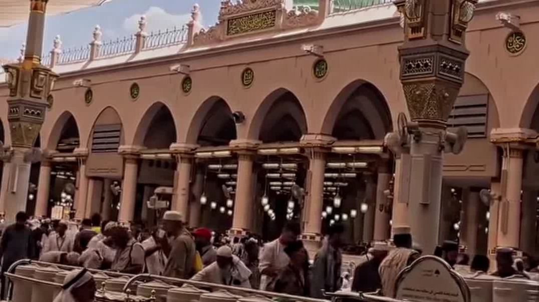 ⁣⁣В Медине сердце становится мягче, потому что этот благословенный город словно снимает с души тяжест