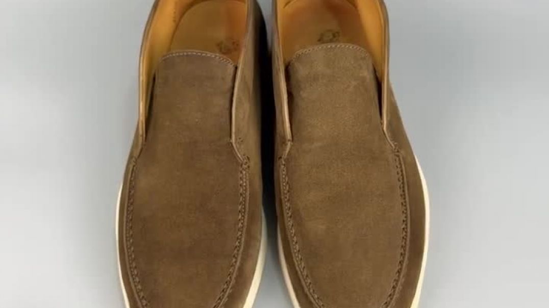 ⁣2023 - новая, 2024 - убитая, 2025 - снова как новая 😱 Реставрация обуви.  Качественный ремонт