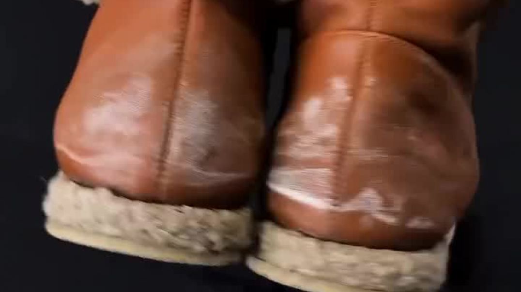 Соль уже внутри кожи. Поэтому обувь нельзя спасти дома. Срочный ремонт обуви