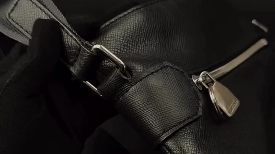 ⁣Мы исправляем слабые места Louis Vuitton. Профессиональная реставрация брендовых сумок.