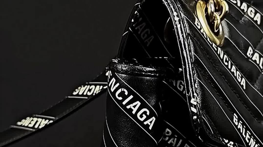 Ремонт фирменных сумок показывает почему Balenciaga требует деликатного ухода и точности