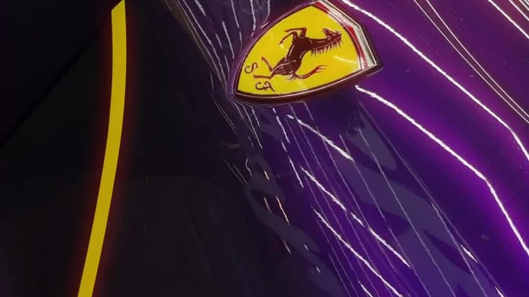 Оклейка автомобиля Ferrari | Изменение цвета авто и тюнинг в Prive Car Club