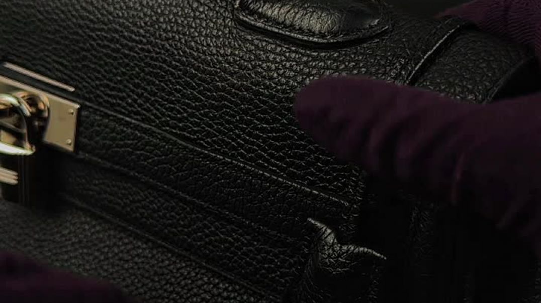 ⁣Блич Москва реставрация сумок Hermès Kelly и ремонт кожаных сумок премиум-класса