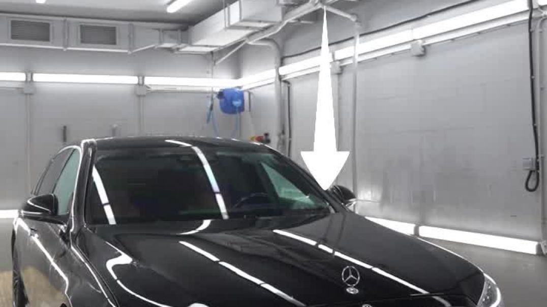 Полировка стекла автомобиля для удаления царапин, потертостей и следов от дворников