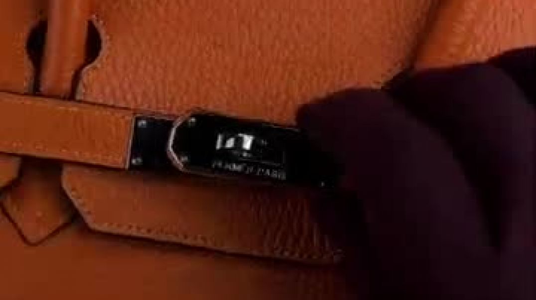 ⁣Реставрация сумок Hermès Birkin и ремонт кожаных сумок после износа