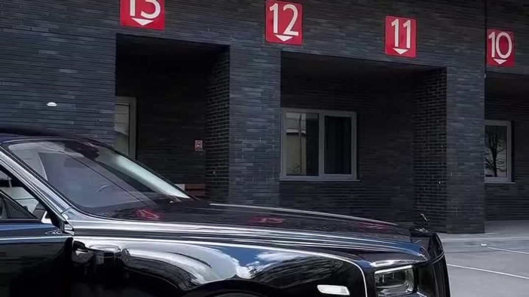 ⁣Range Rover в PRIVE Car Club — локальный ремонт и защита кузова. Оклейка кузова авто
